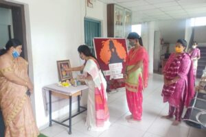 72317120-7600-4deb-8793-42a73ced21f4 72317120-7600-4deb-8793-42a73ced21f4