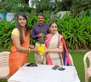 27858ea7-d2be-45bd-adf1-cb5896ba7616 27858ea7-d2be-45bd-adf1-cb5896ba7616