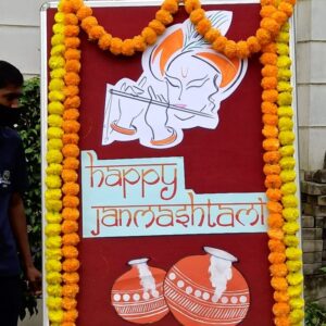 e9f9dcc7-866a-4b57-8c19-435904435520 e9f9dcc7-866a-4b57-8c19-435904435520